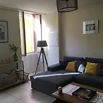 Plein Coeur Du Quartier Historique, Proche De Toutes Commodites, Bars, Restaurants, Port, Plage A 150m Grand F2 4 Couchages 58 M2 Climatise Διαμέρισμα *