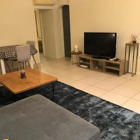 아파트 Plein Coeur Du Quartier Historique, Proche De Toutes Commodites, Bars, Restaurants, Port, Plage A 150m Grand F2 4 Couchages 58 M2 Climatise