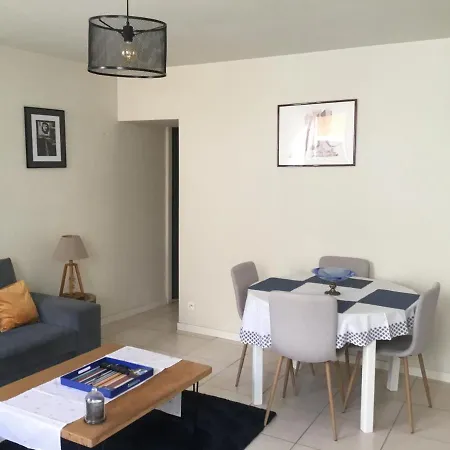 Plein Coeur: Historic Quarter With Beach Access *