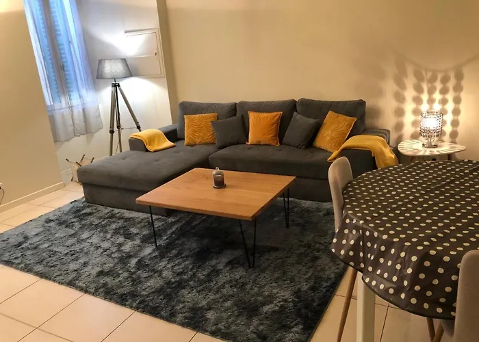 아파트 Plein Coeur Du Quartier Historique, Proche De Toutes Commodites, Bars, Restaurants, Port, Plage A 150m Grand F2 4 Couchages 58 M2 Climatise