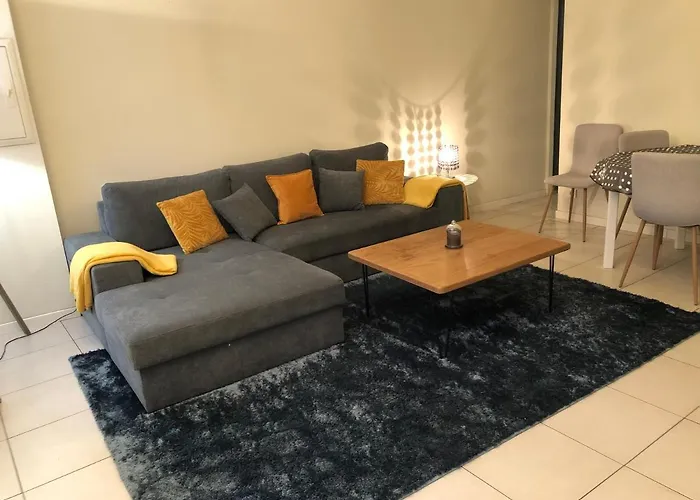 Plein Coeur Du Quartier Historique, Proche De Toutes Commodites, Bars, Restaurants, Port, Plage A 150m Grand F2 4 Couchages 58 M2 Climatise 아파트 아작시오