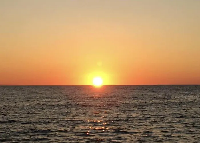 Quartier Historique Plein Coeur D Ajaccio Proche De Toutes Commodités Plage à 150m Grand F2 4 Couchages 56 M2 Ajaccio (Corsica)